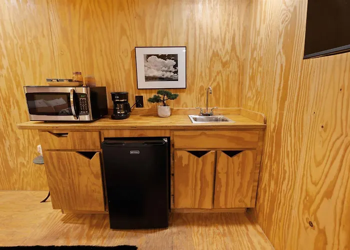 Unique*new*hot Tub Studio*mins To Dt & Phx Airport Guest house 4*